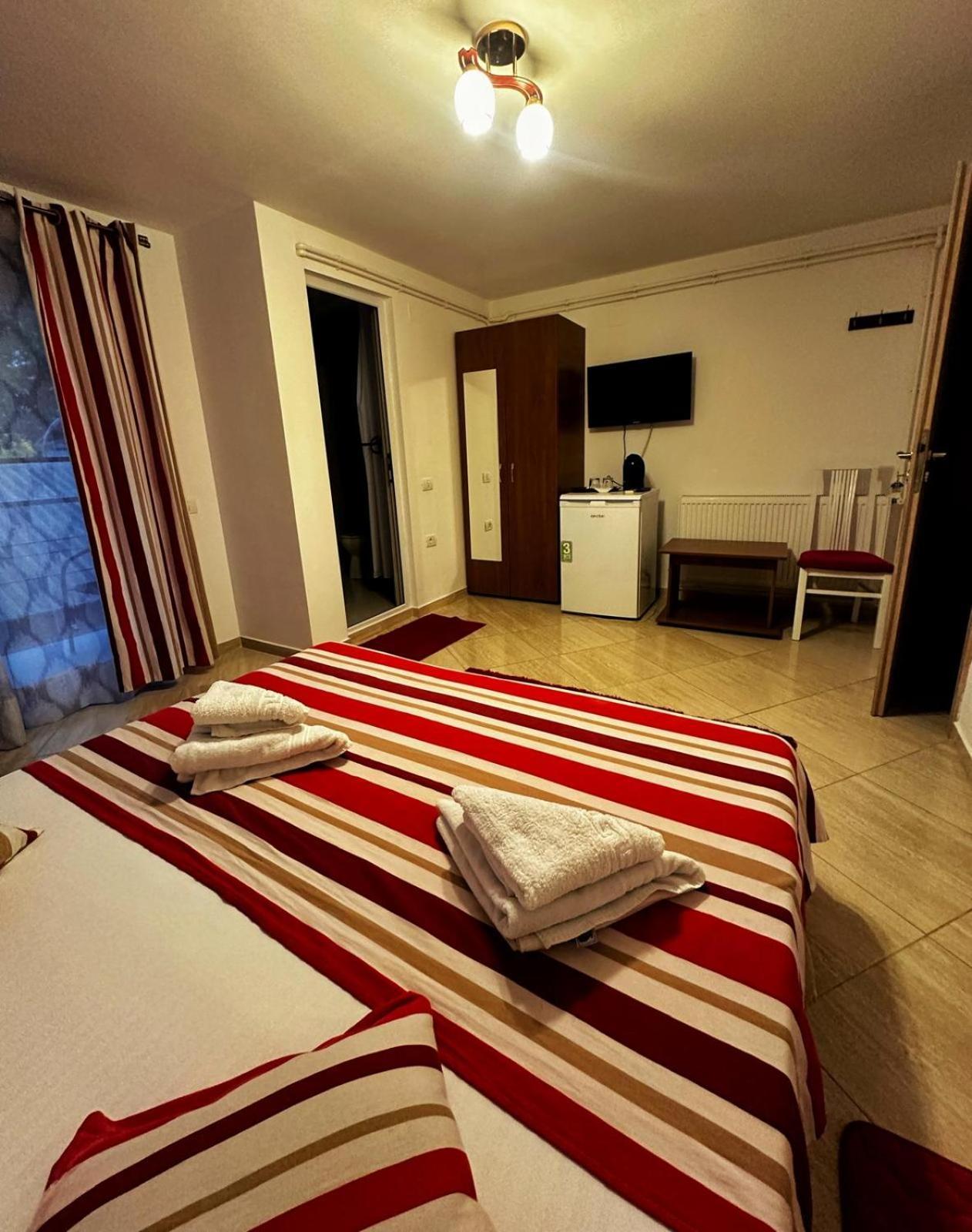 Casa Kmy Hotel Tuzla Exterior foto