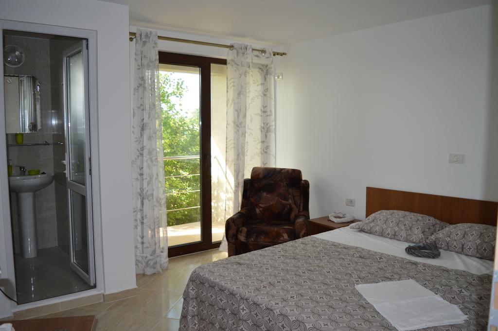 Casa Kmy Hotel Tuzla Exterior foto